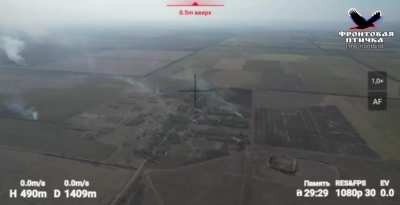 Russian SU-34 making low altitude bombing runs on Ukranian positions. Kherson Direction December 2023 