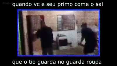 Já comer o sal do seu tio no armario? Eu...