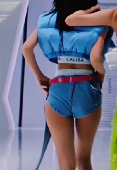 Lisa the slutty thai whore