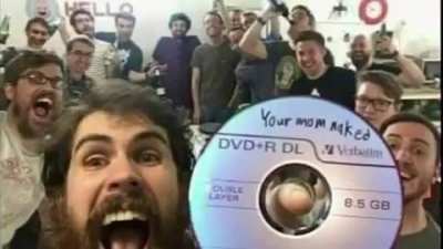 YO MOMMA NEKKIT