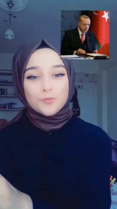 Ya bu amına kodumun islamcıları niye böyle istersen tap o oruspu çocuğuna neden Atatürk milliyetçiliği öğelerini kullanıyorsunuz ya neden delircem amına koyim