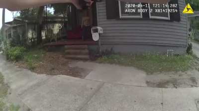 Florida crackhead attempts to stab Police Officer before being shot to death.