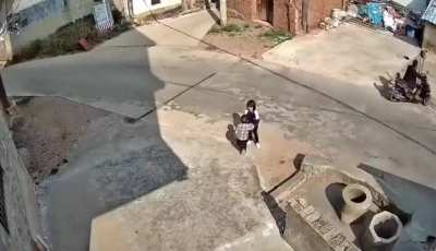 噗通一声消<wbr>灭一个蝻宝