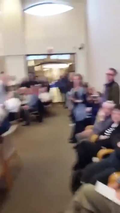 Jewish Anti-Zionist Expelled from Synagogue for Supporting Palestinian Rights