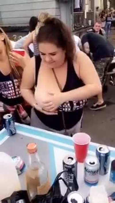 Titty smash