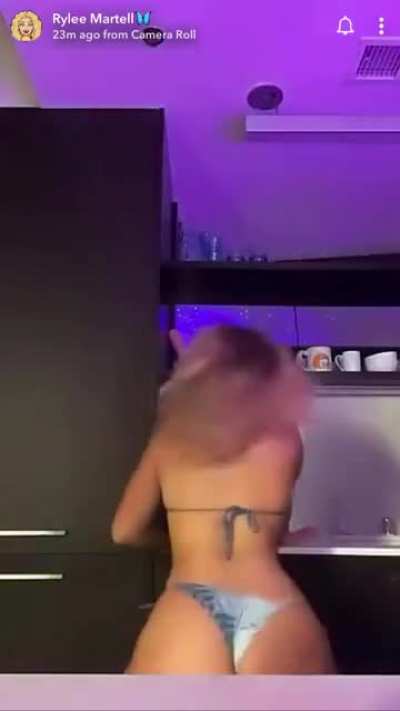 Thank you Rylee it has been to long since we got a good twerk