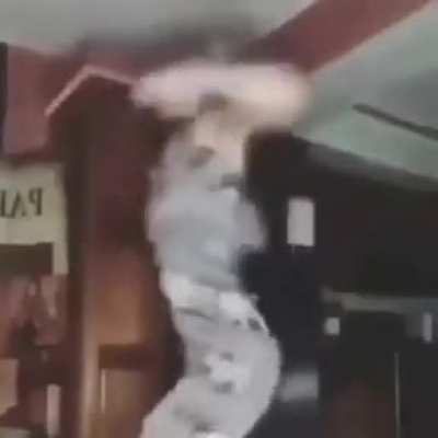 Momento Tik Tok (flipo en colores)