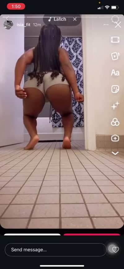😱