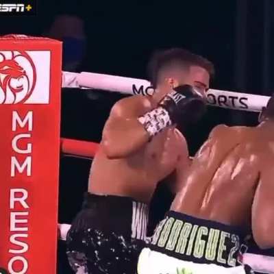 Not Muay Thai, but a beautiful use of distance control with the lead hand in Boxing.