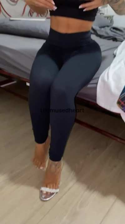 Subscription for only 3$ and free SQUIRT video when you sign up, lots of FREE EXPLICIT content on the feed and other surprises 🤯🤯🤯🤯 THE ONLY ITALIAN PROFILE THAT'S REALLY WORTH IT 💦💦💦