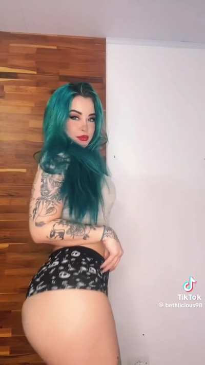@bethlicious98