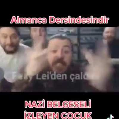 Bu videonun farklı bi büyüsü var amk