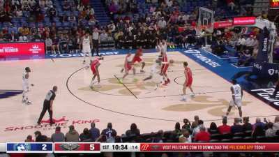 [Highlight] Herbert Keyshawn Jones blocks Rudy Gobert dunk attempt