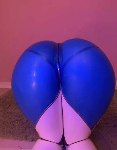 Sue Storm Amazing Ass (Lada<wbr>_lyum<wbr>osCOS<wbr>)
