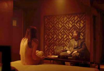 Finally we can see Alexandra Daddarios nude ass and tits in a movie again!