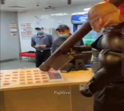 clam customer