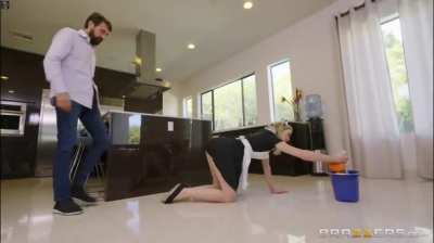 Brazers Exxtra - Anny Aurora - A Very Anal Maid