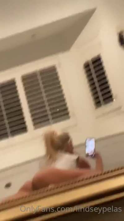 Here is the weak ass video that came with the pics. FML. LOL