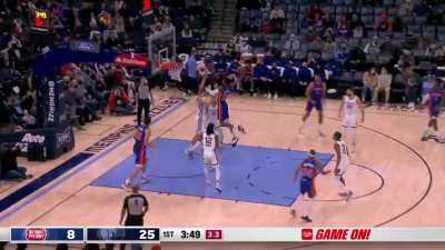 [Highlight] Josh Jackson throws it down with authority!