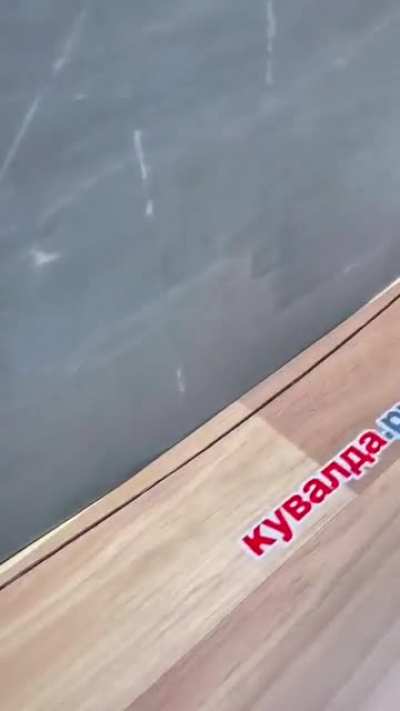 Installing flooring to uneven walls smoothly
