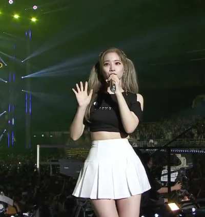 KIM DAHYUN
