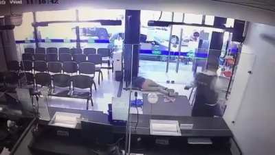 Ex-Military man stops a robbery