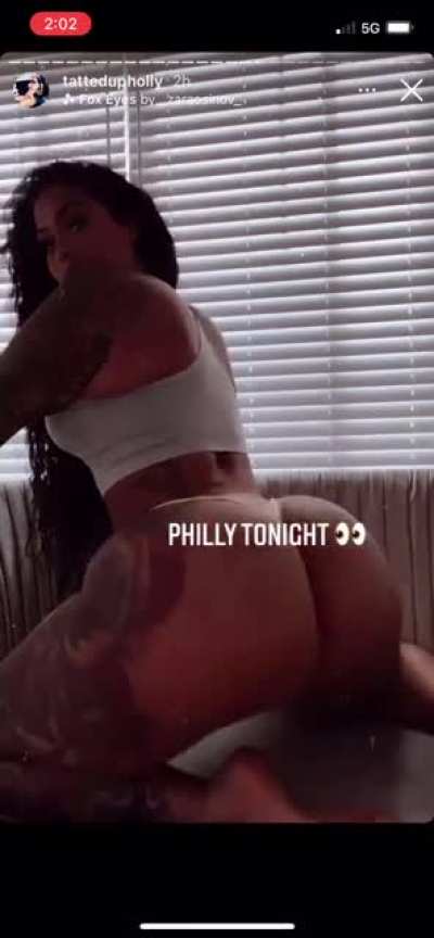 Tattedupholly (@tattedupholly)