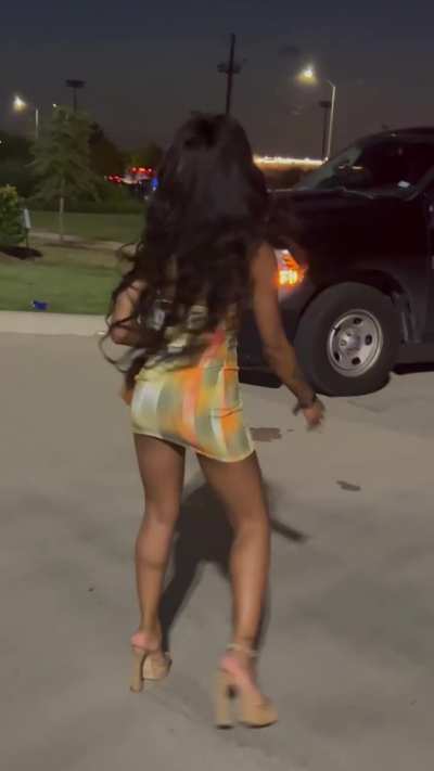 Sirens on, make me Dance.