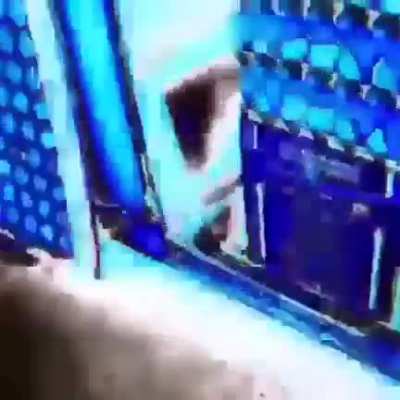 E o que?
