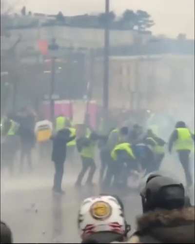 Hier à Paris (âmes sensibles s'abstenir ?)