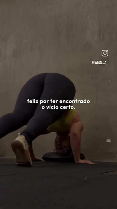 Noemi Santos cavalona