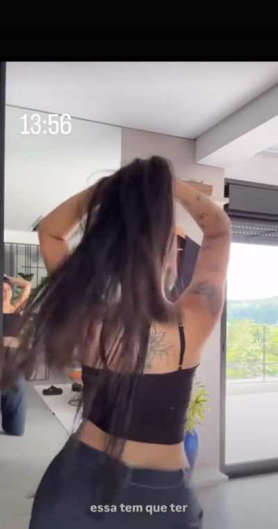 Tainá costa