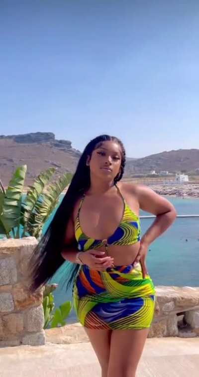 🌴