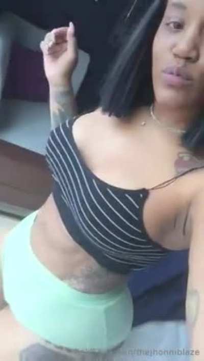 👀