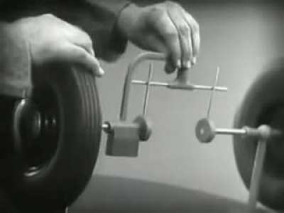 Differential Steering Explained. Documentary from 1937.