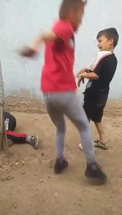 Bu çocuklar ne yaşıyor amk