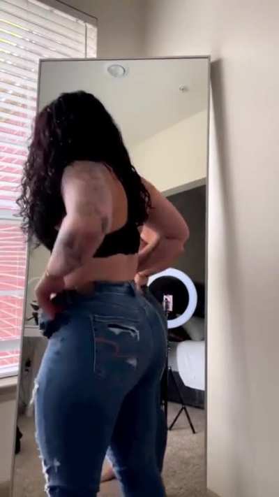 Maddy Gettin' That Big Ass Into Some Jeans