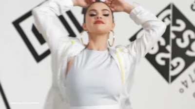 50.000 Members of r/Sel<wbr>enaGo<wbr>mezLu<wbr>st - Post your favorite pic of our queen in the comments below. Happy Fappening to all !!!