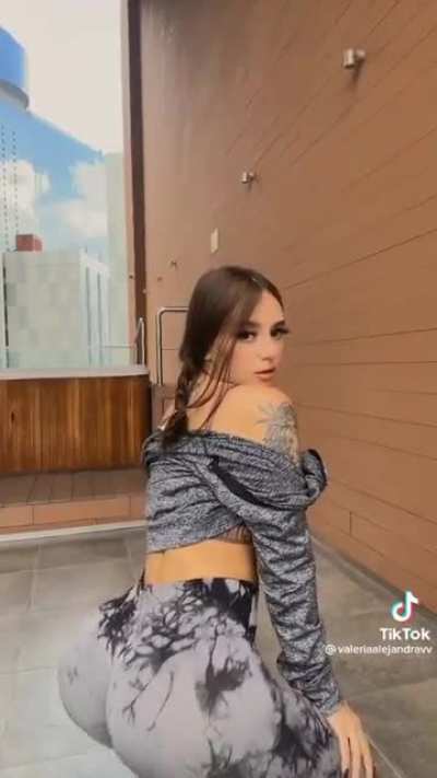 tiktokthots - Video #1737
