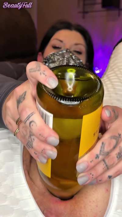 Didn’t have a sex toy, so I improvised 🥂