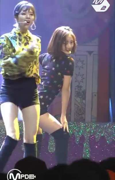 Jihyo with the moves
