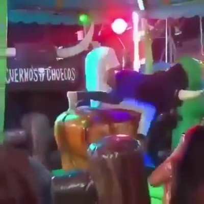 E é por isso que SEMPRE devemos ir ATRÁS