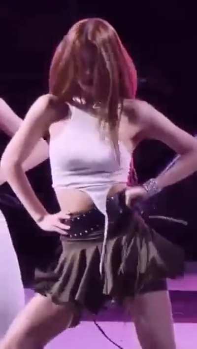 Yeji bouncy 🍈