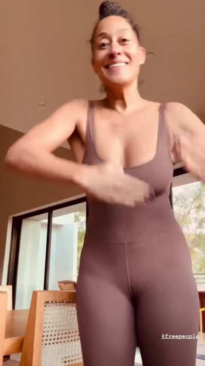 Damn Trace<wbr>e🍑🍑😬😬