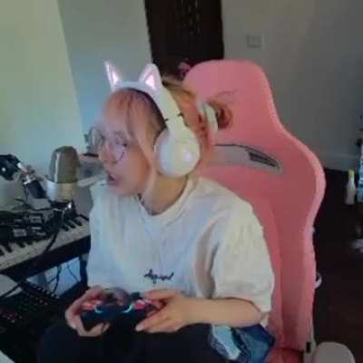 Yes, lily, suck them three balls 😂