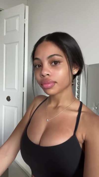 Beautiful lips with braces