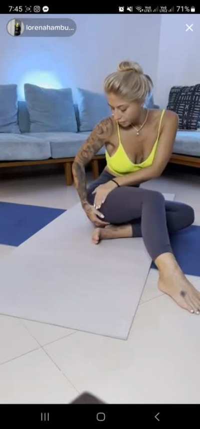 tiktok live white toes