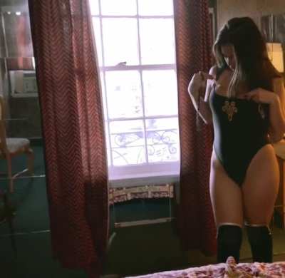 Body in black 2