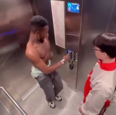 Losercity elevator