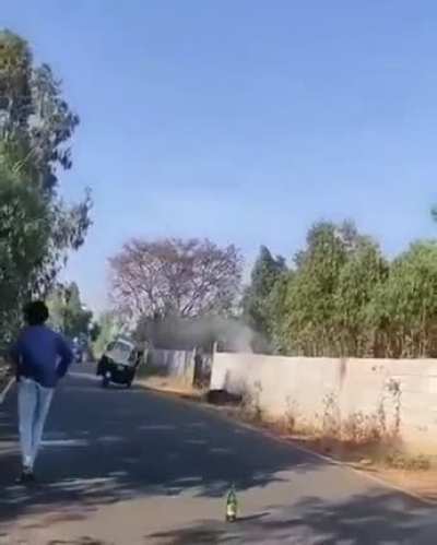 This guy should be a stunt driver